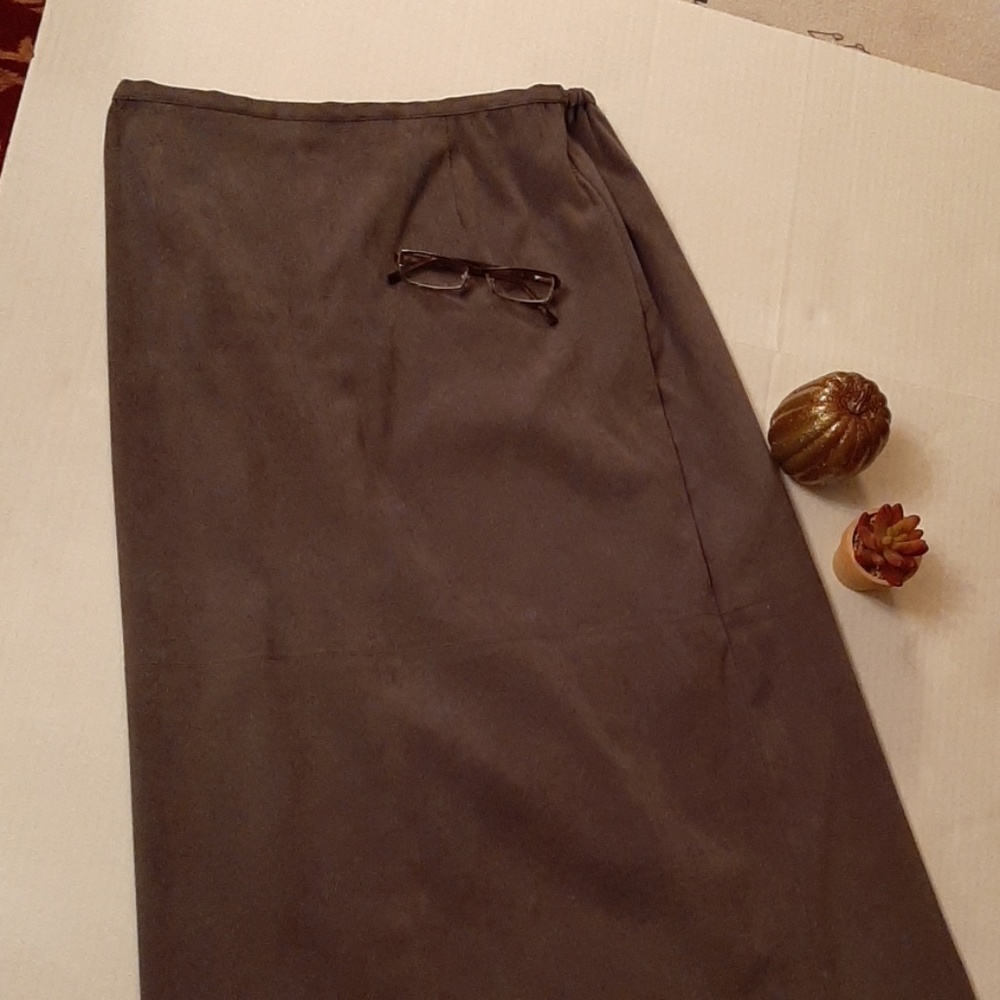 Long green skirt